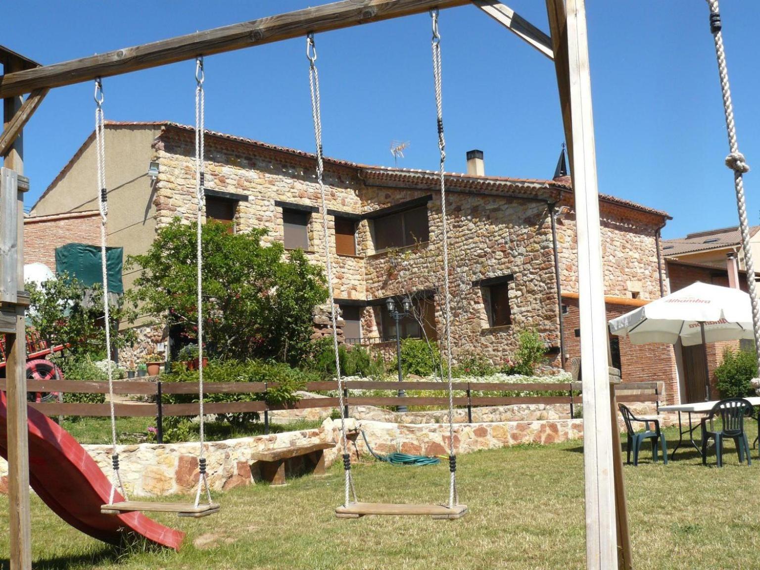 La Chimenea De Soria I Y I I Guest House Espeja de San Marcelino ภายนอก รูปภาพ